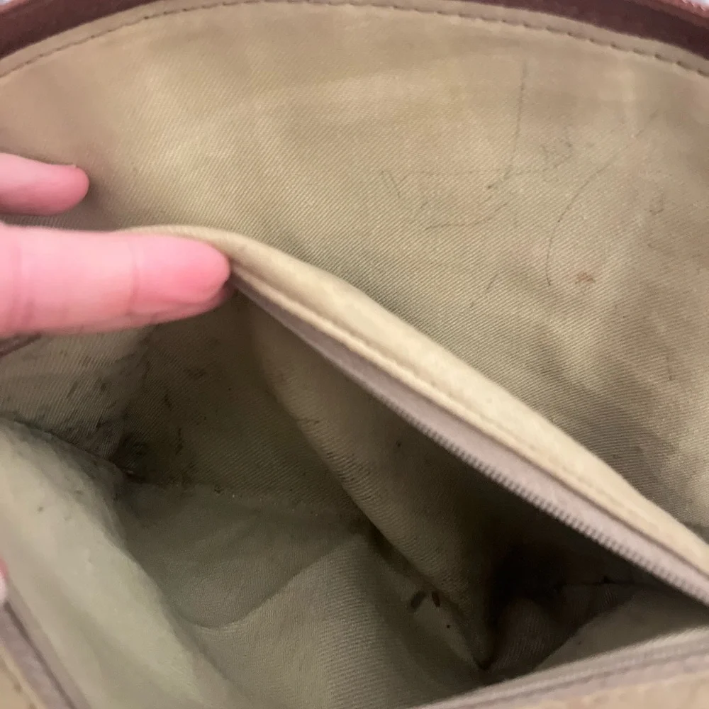 Dooney & Bourke Brown Pebble Grain Leather Tear Drop Satchel - Picture 10 of 14